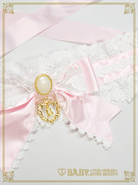 Princess Annette choker