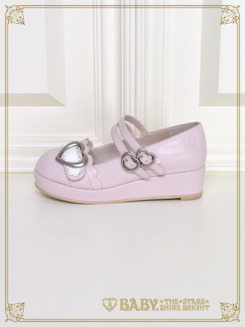 Heart buckle shoes