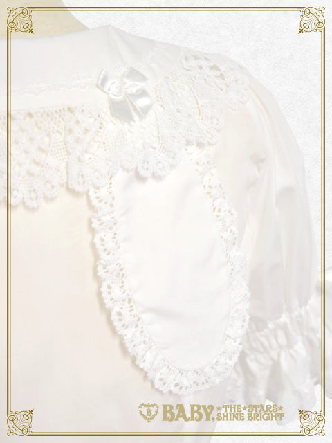 Bunny ear half-sleeve blouse