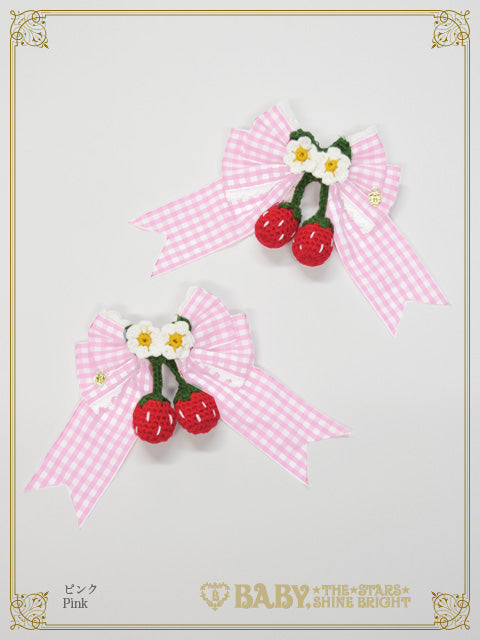 Swinging Strawberry's Happy Berry Present Gingham Ribbon Clip