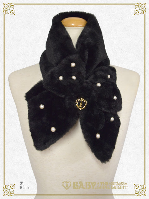 Ribbon and pearl fur muffler
