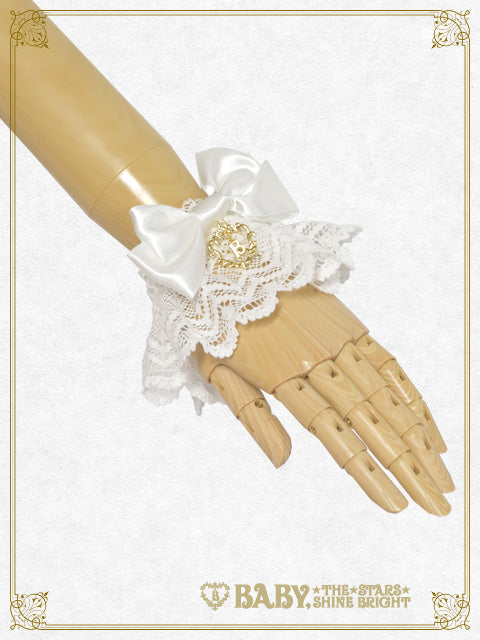 Satin ribbon torsion lace cuffs