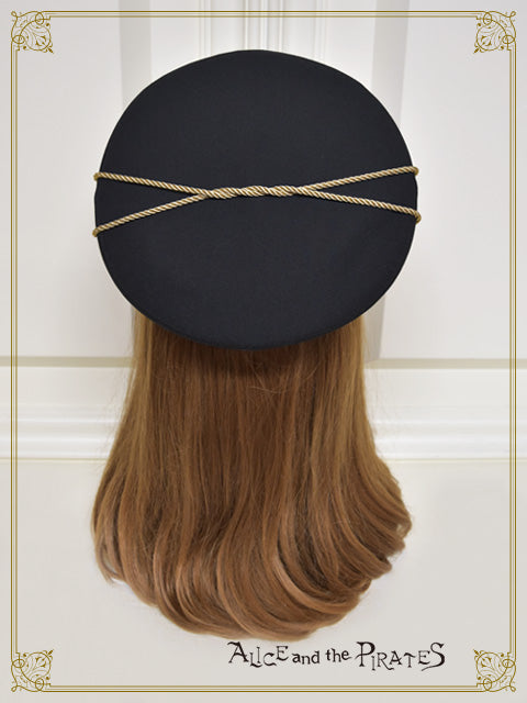 Beast-trainer Imelda and Ricardo's hat