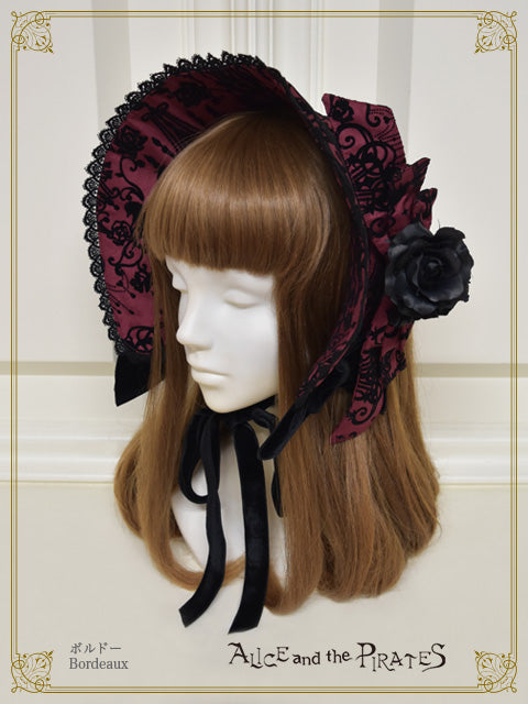 Chandelier-flocky Classical Bonnet