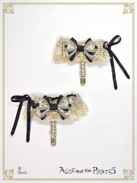 Illusion or reality, “Piste d’un cirque” in memory “Jumeaux” Garter