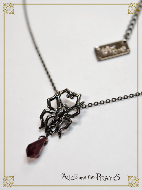 ネフィラネックレス