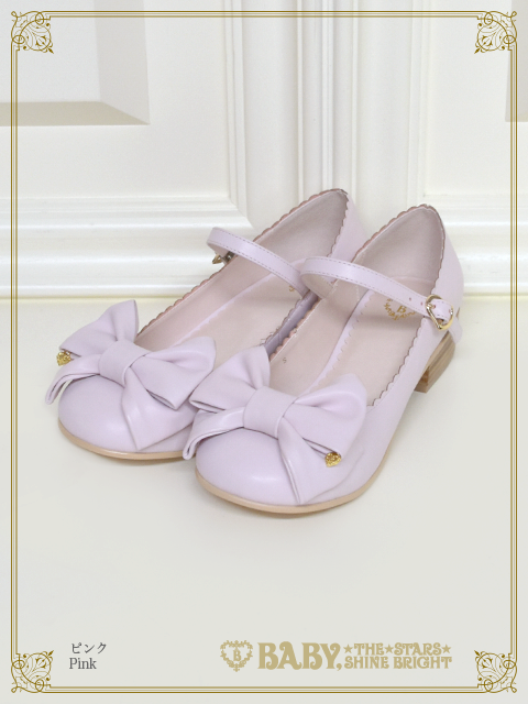 Little ribbon shoes