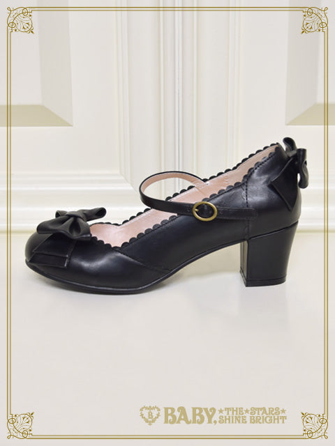Antique ribbon shoes