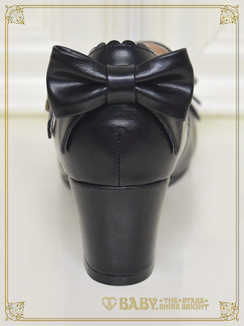 Antique ribbon shoes