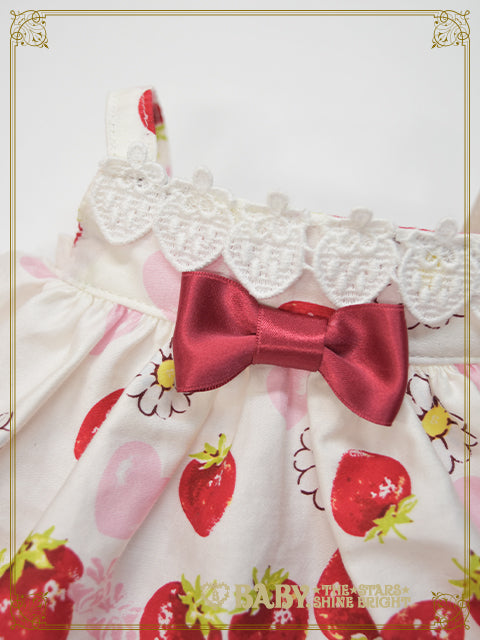 Berry Berry Strawberry Parfait～with Kumya-chan Ice cream～Kumya jumper skirt