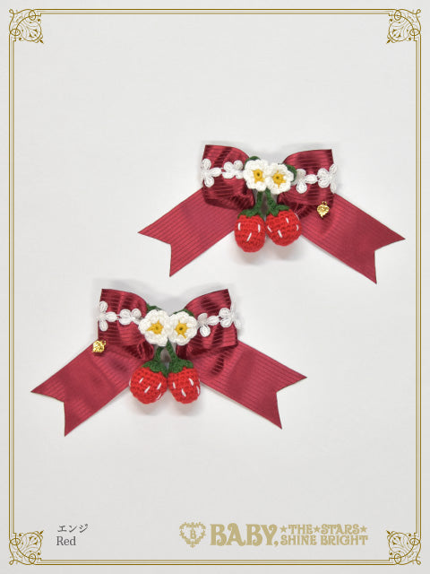 Swinging Strawberry Garden Ribbon Clip