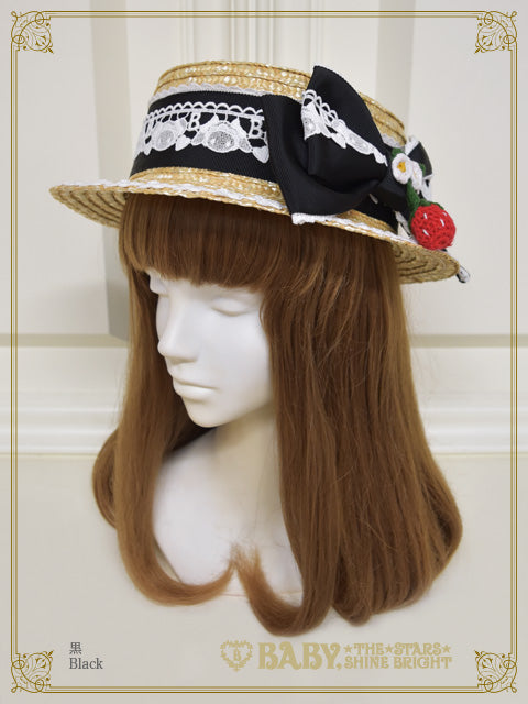 Kumya-chan and swing strawberry boater hat