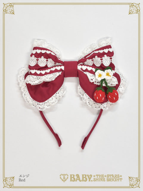 Swinging Strawberry Garden head bow