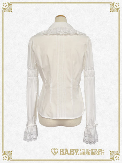 後ろピンタックブラウス