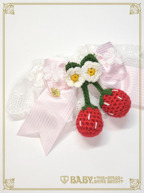 [Pre-order] Swinging Strawberry Garden cuffs