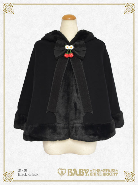 ゆらゆらいちごのうさみみファーケープ