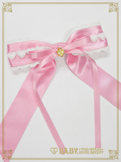 Creamy sweet macaron clip