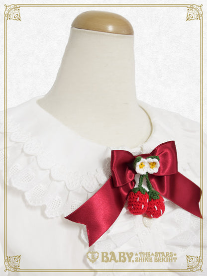 ゆらゆらいちごのHappy Berry Present ブラウス