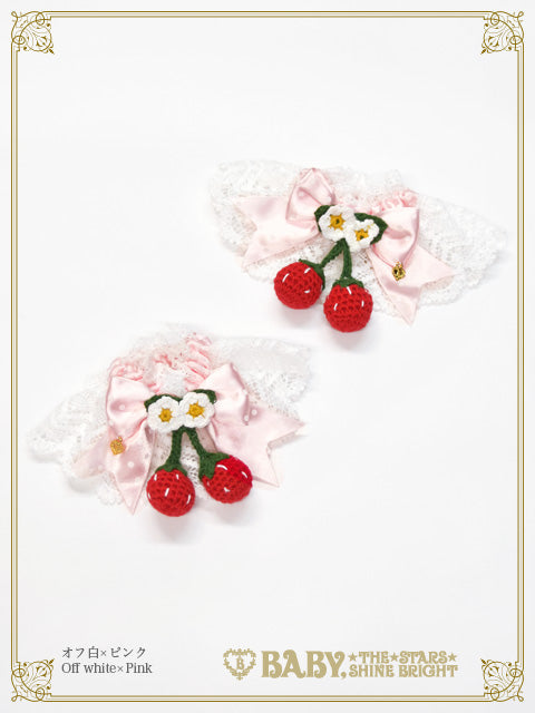 [Pre-order] Doki Doki♡Heart fluttering Princess Strawberry Dot Ribbon Cuffs