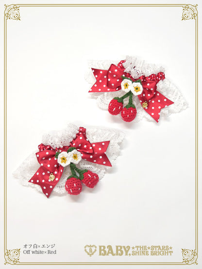 [Pre-order] Doki Doki♡Heart fluttering Princess Strawberry Dot Ribbon Cuffs