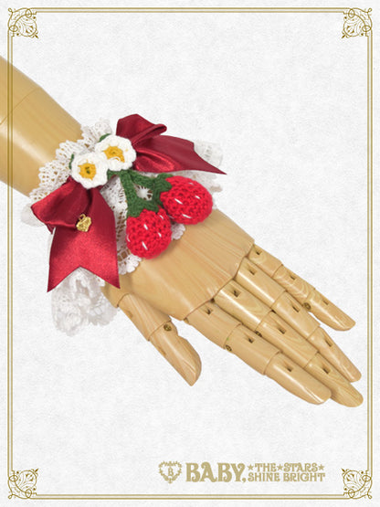[Pre-order] Doki Doki♡Heart fluttering Princess Strawberry Satin Ribbon Cuffs