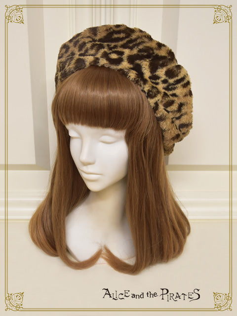 Leopard fur beret