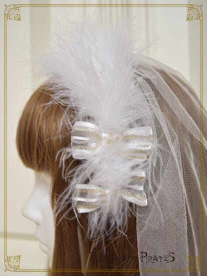 Marabou and veil head bow