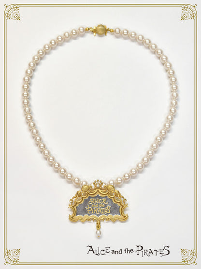 Poseidonロゴプレートパールネックレス