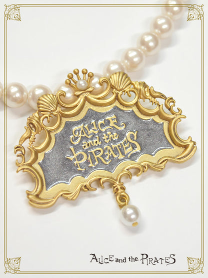 Poseidonロゴプレートパールネックレス