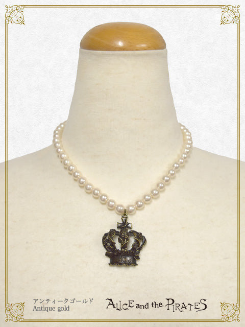 A/P Vine Rose Crown Pearl Necklace