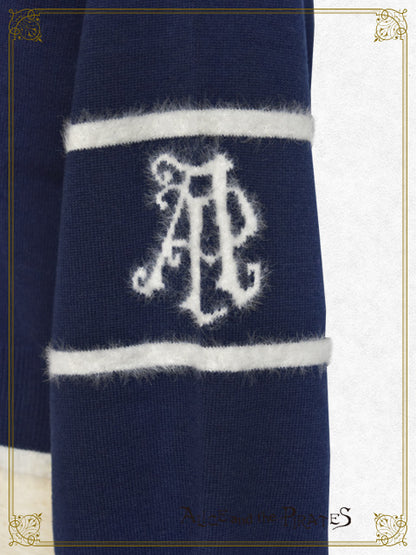 セーラーカラーのショート丈カーディガン