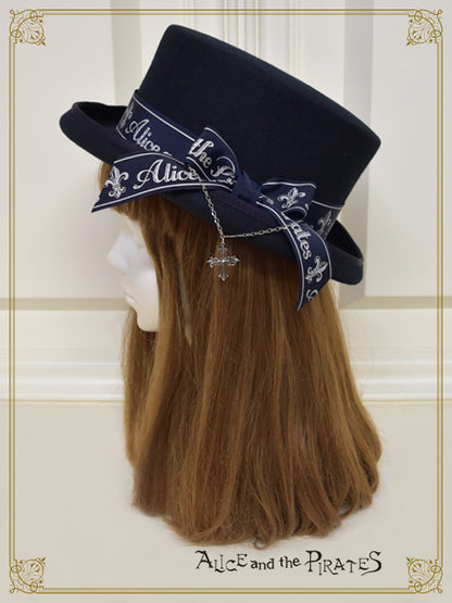 クロスチャーム付きハット