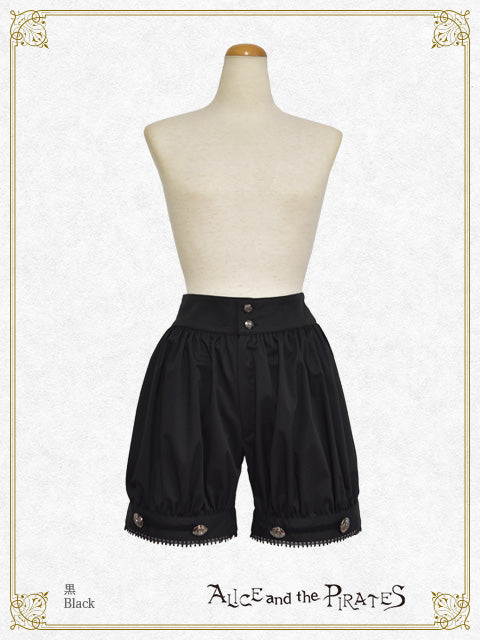 Labyrinth of diamonds short pants