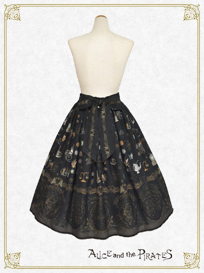 魔女と悪魔の西洋菓子店～ソロモンの小さな鍵と秘密のレシピ～柄スカート