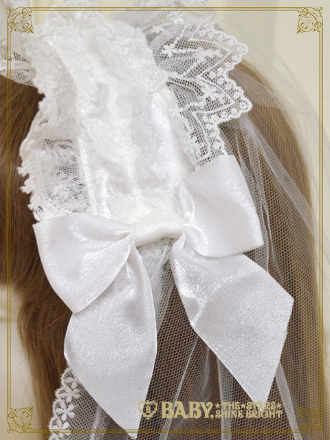 Le Bouquet de la Croix veil head bow