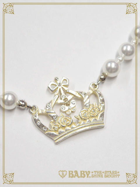 “Build-to-order” Butterfly crown pearl choker